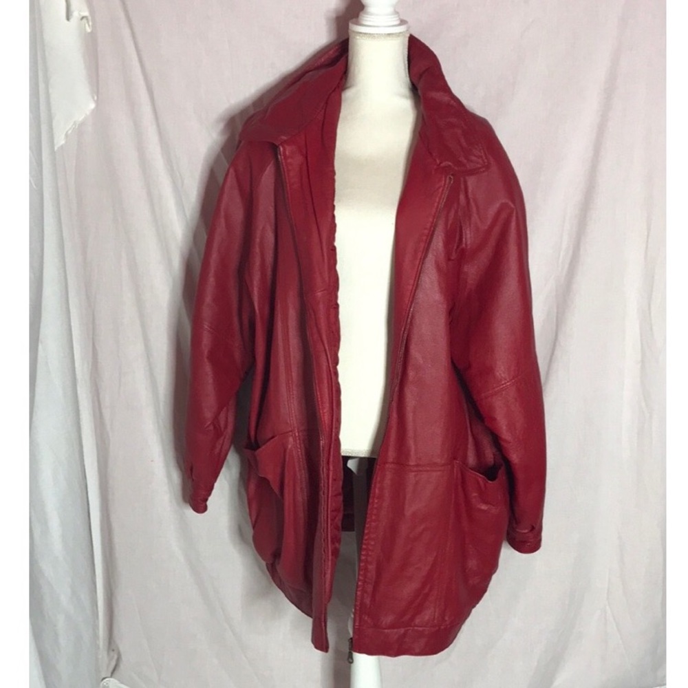 Red Coat - image 7